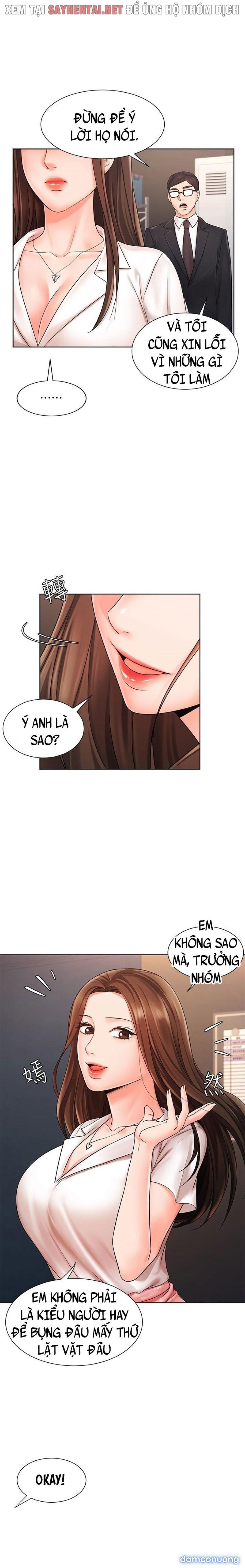 Nữ Nhân Viên Đắt Hàng 