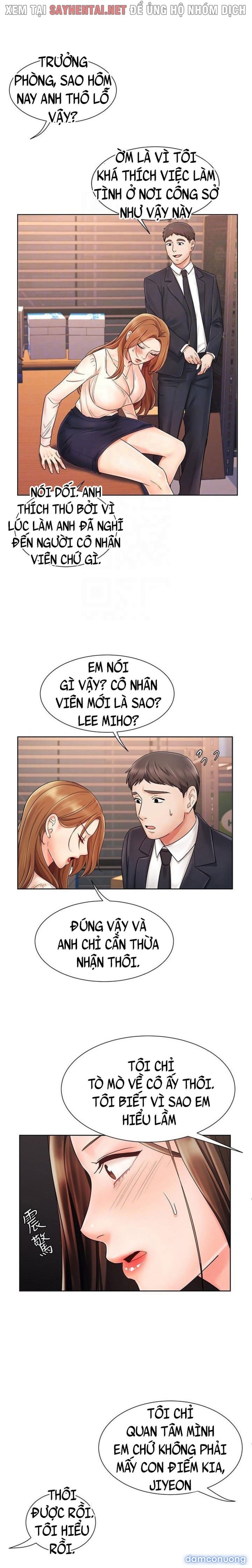 Nữ Nhân Viên Đắt Hàng 