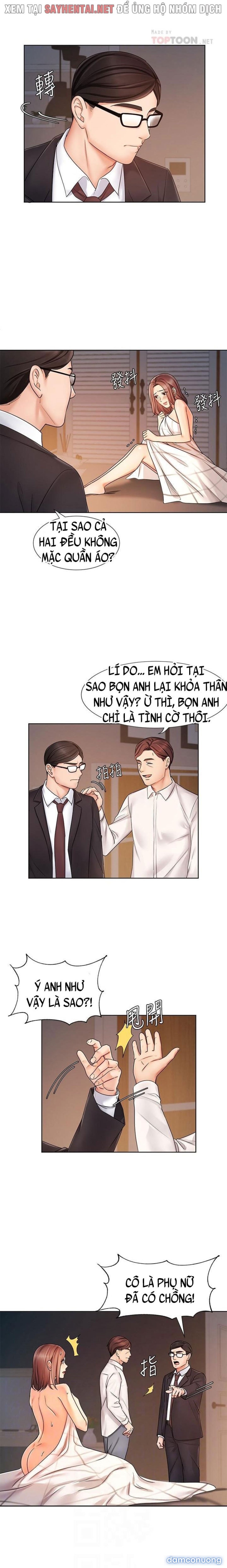 Nữ Nhân Viên Đắt Hàng 