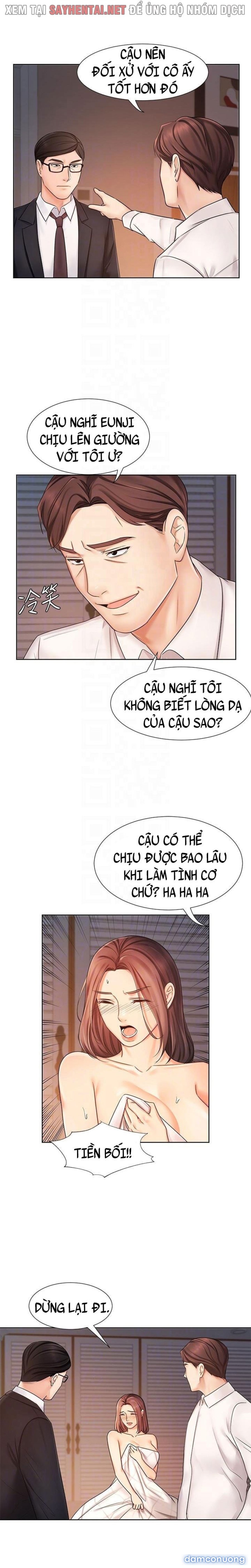Nữ Nhân Viên Đắt Hàng 
