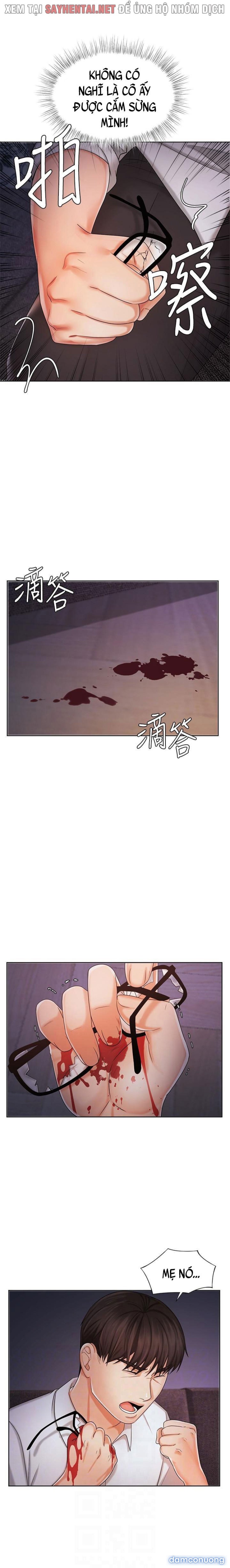 Nữ Nhân Viên Đắt Hàng 