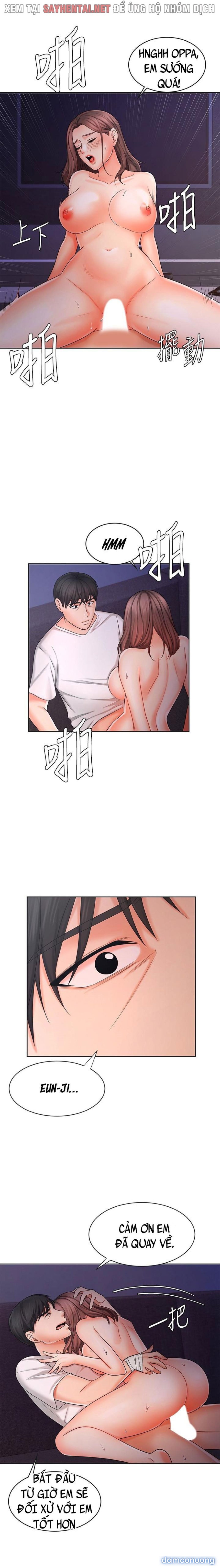 Nữ Nhân Viên Đắt Hàng 
