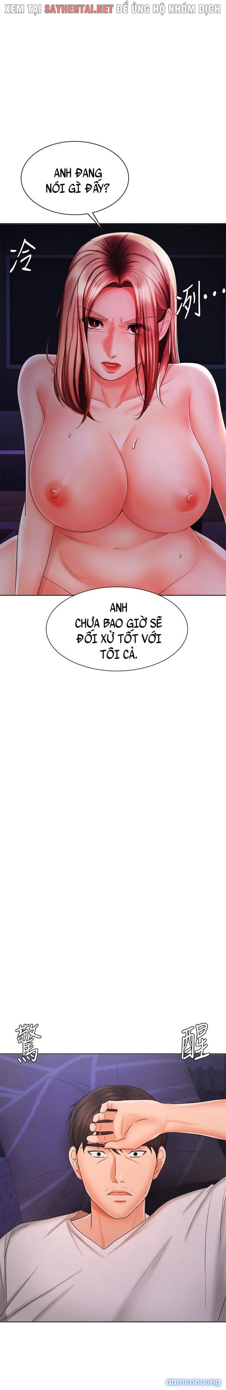 Nữ Nhân Viên Đắt Hàng 