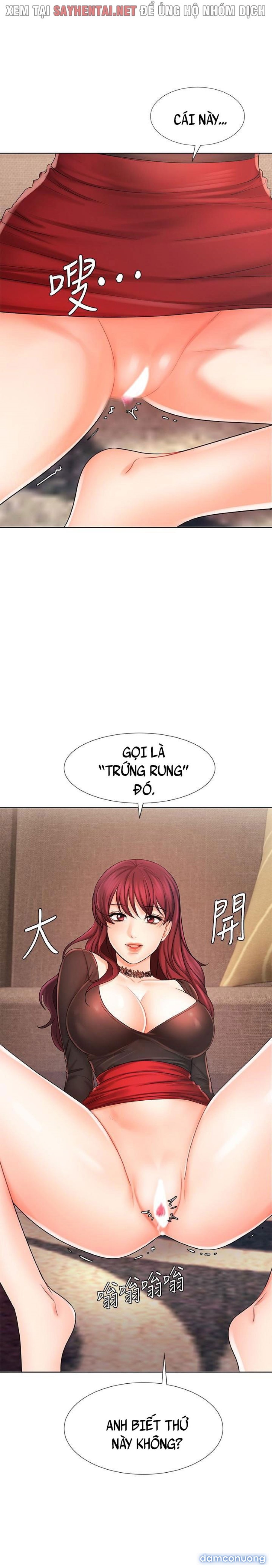 Nữ Nhân Viên Đắt Hàng 