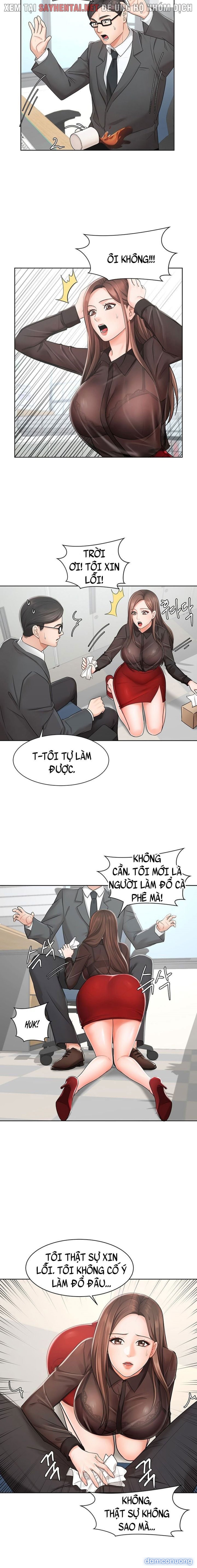 Nữ Nhân Viên Đắt Hàng 