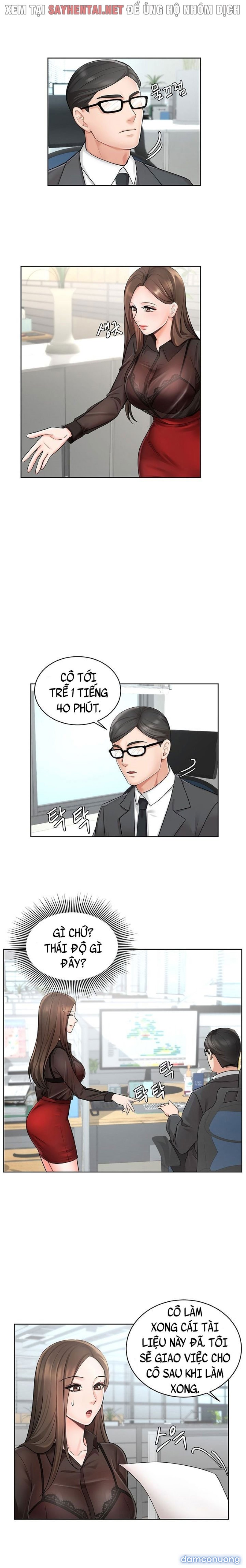 Nữ Nhân Viên Đắt Hàng 
