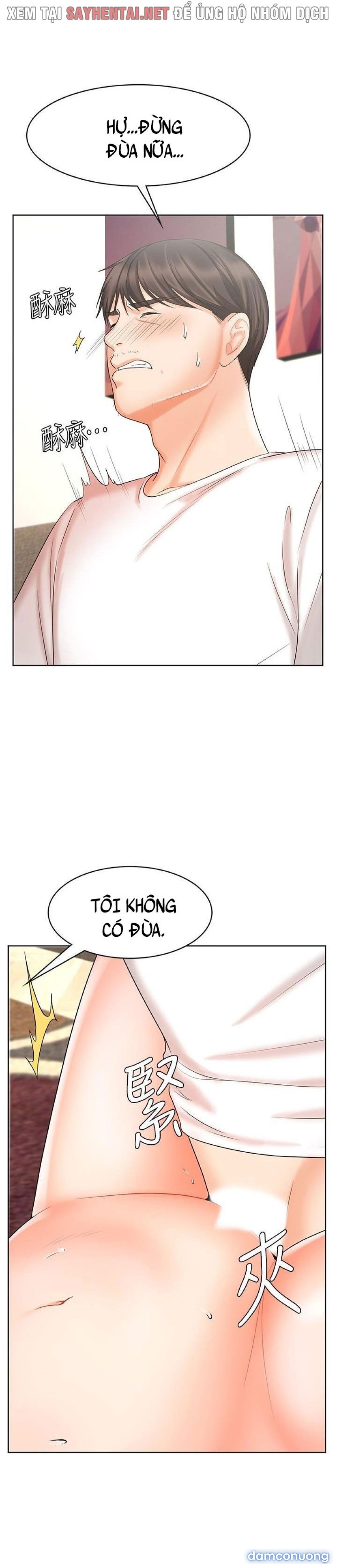 Nữ Nhân Viên Đắt Hàng 
