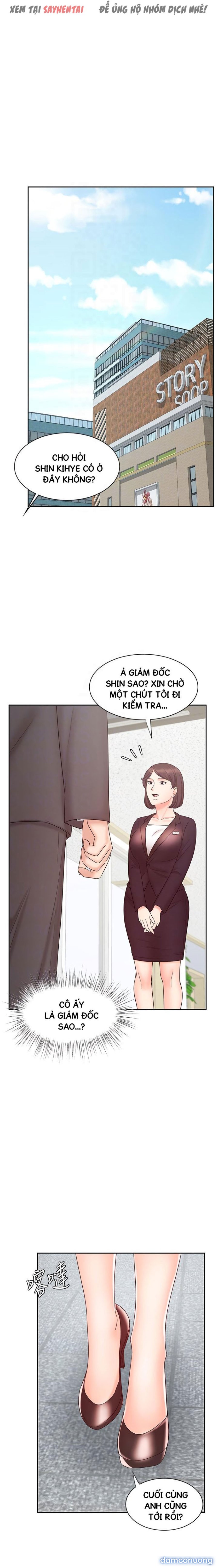 Nữ Nhân Viên Đắt Hàng 