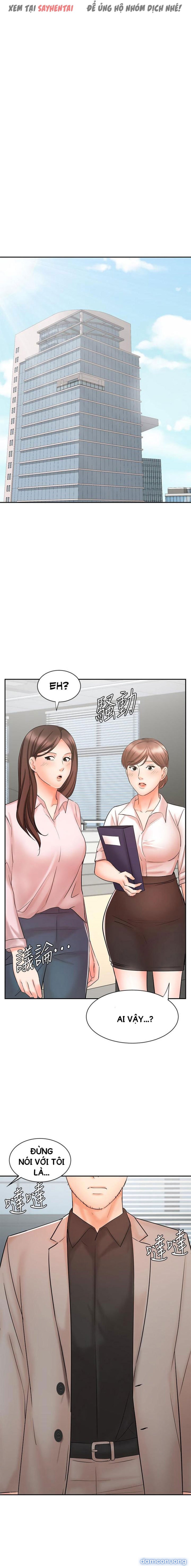 Nữ Nhân Viên Đắt Hàng 