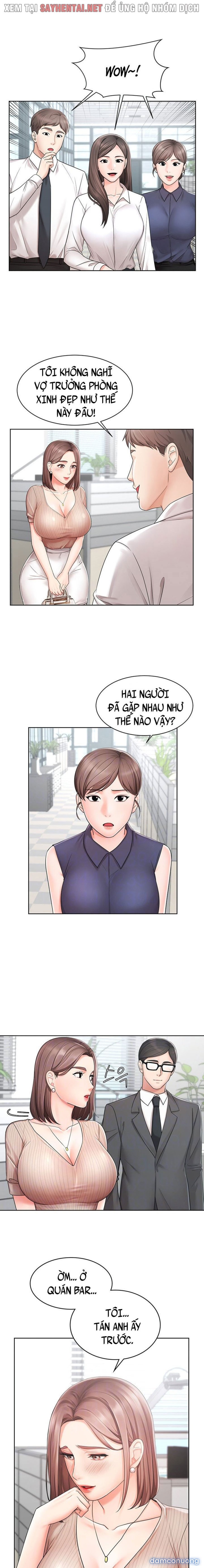 Nữ Nhân Viên Đắt Hàng 