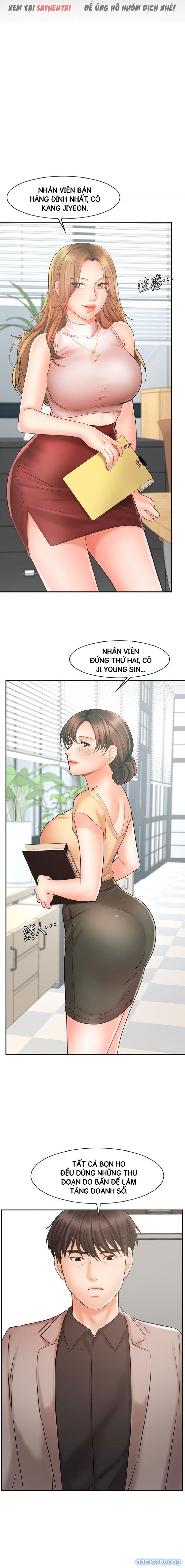 Nữ Nhân Viên Đắt Hàng 