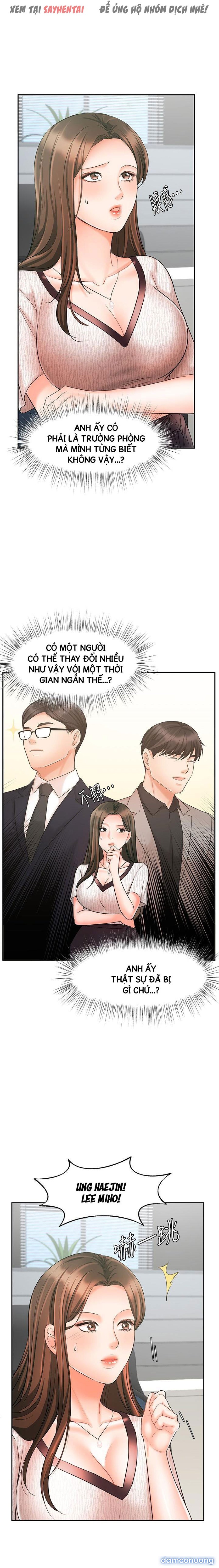 Nữ Nhân Viên Đắt Hàng 