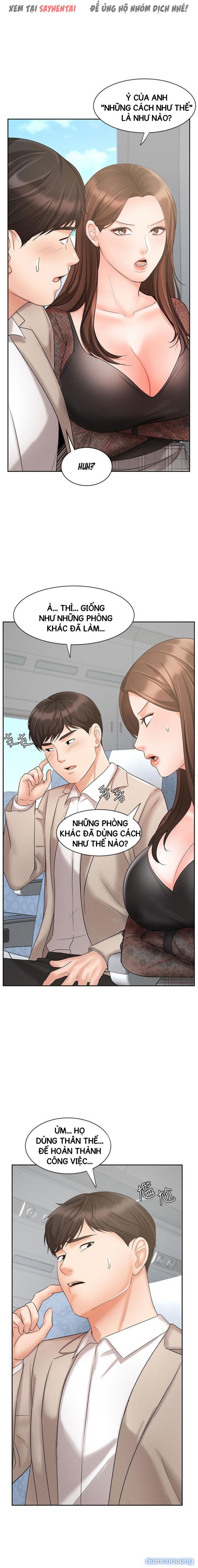 Nữ Nhân Viên Đắt Hàng 