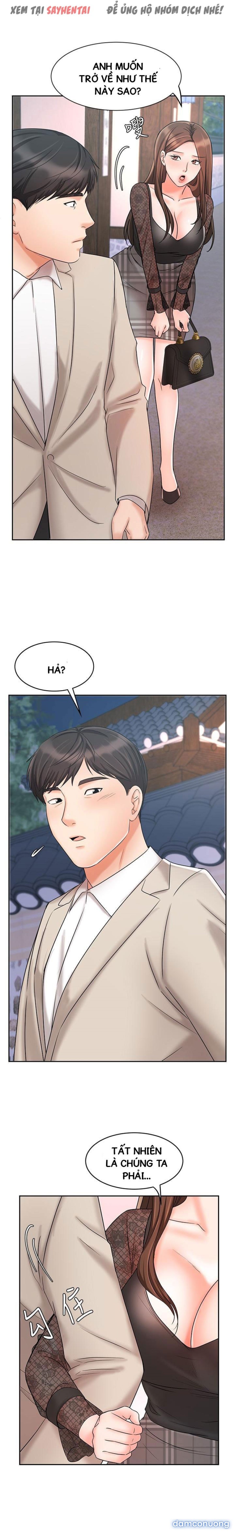 Nữ Nhân Viên Đắt Hàng 