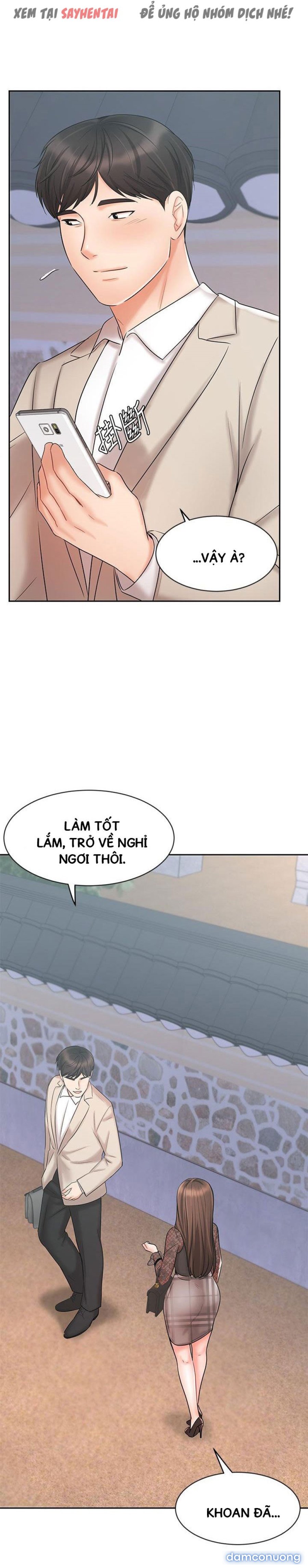 Nữ Nhân Viên Đắt Hàng 