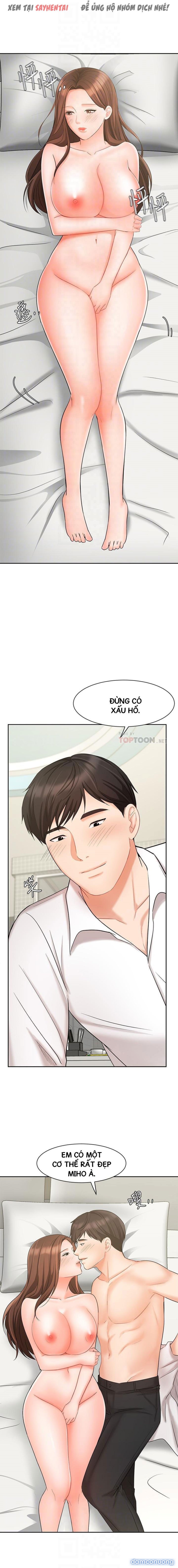 Nữ Nhân Viên Đắt Hàng 