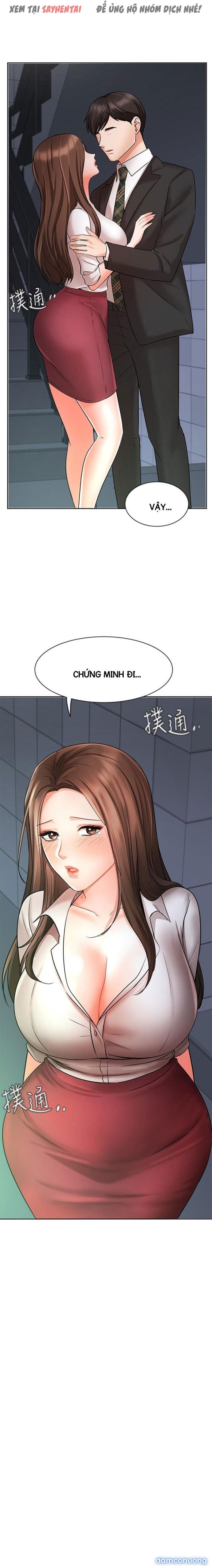 Nữ Nhân Viên Đắt Hàng 