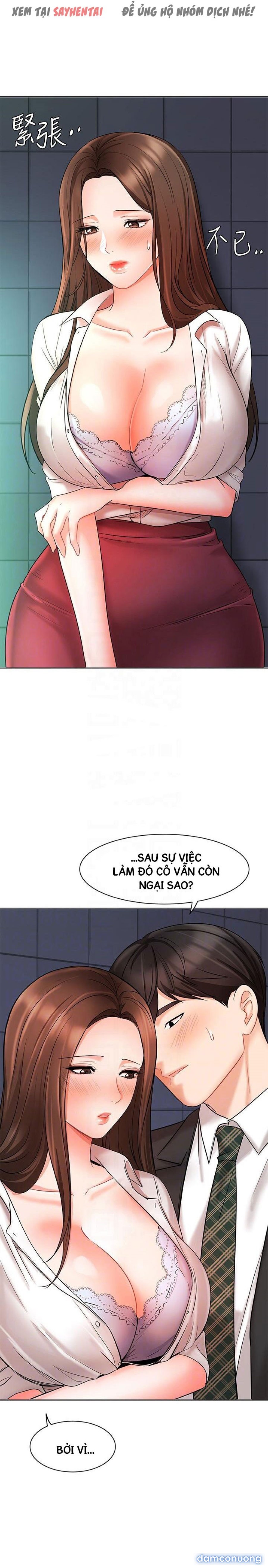 Nữ Nhân Viên Đắt Hàng 