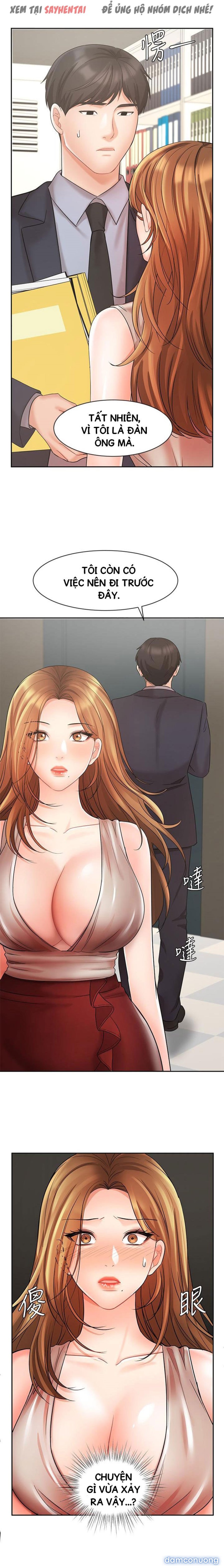 Nữ Nhân Viên Đắt Hàng 