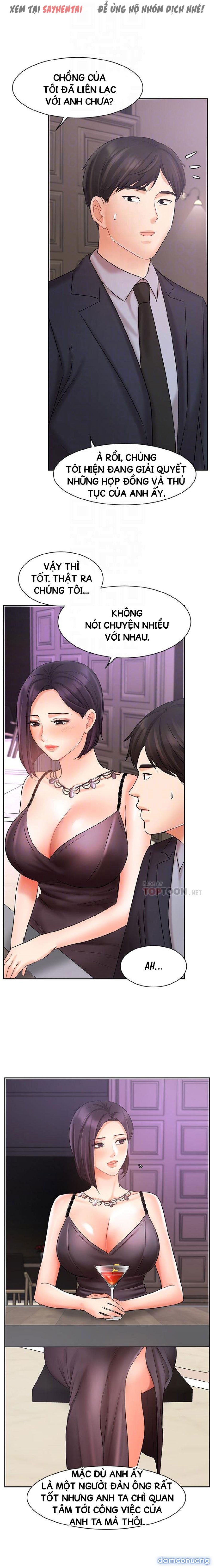 Nữ Nhân Viên Đắt Hàng 
