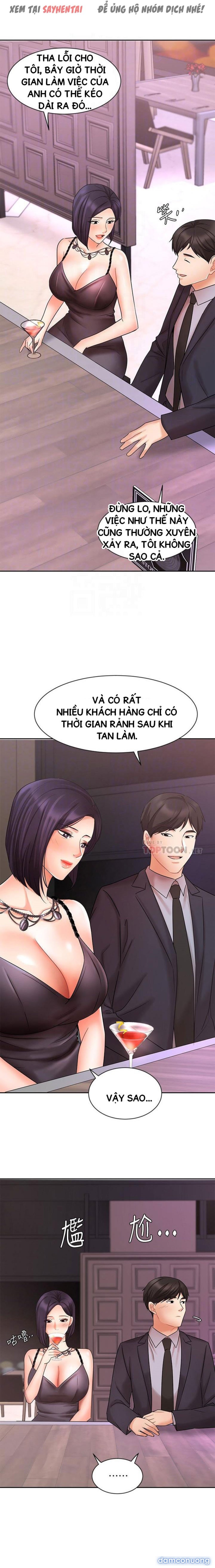 Nữ Nhân Viên Đắt Hàng 