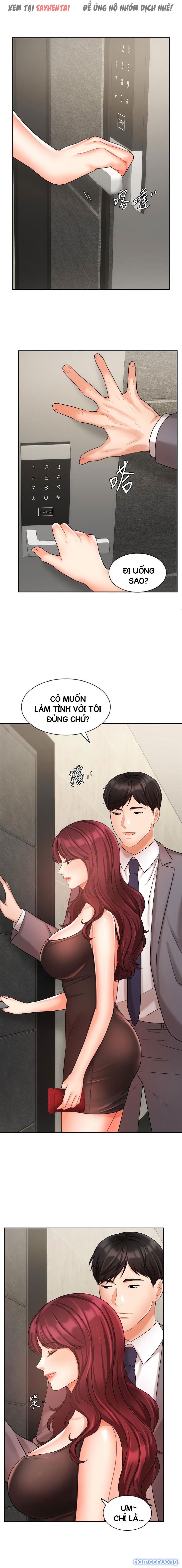Nữ Nhân Viên Đắt Hàng 