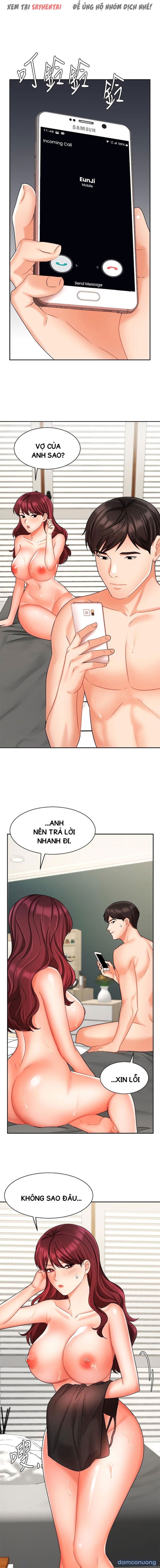 Nữ Nhân Viên Đắt Hàng 