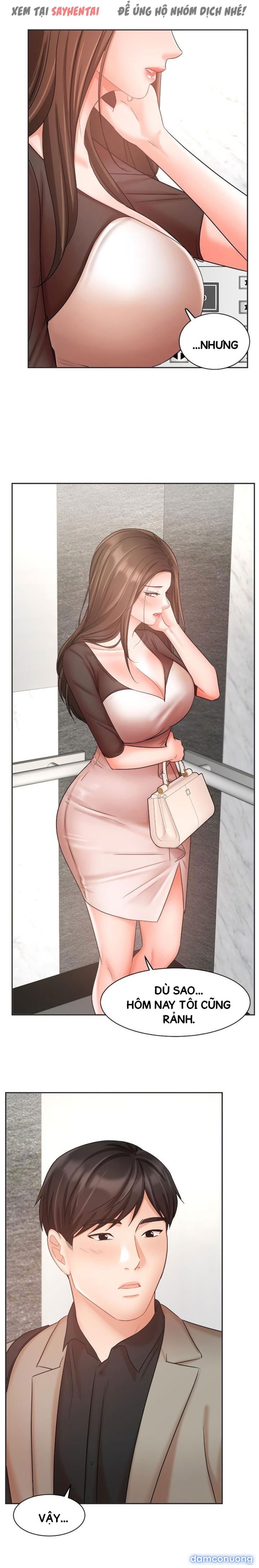 Nữ Nhân Viên Đắt Hàng 