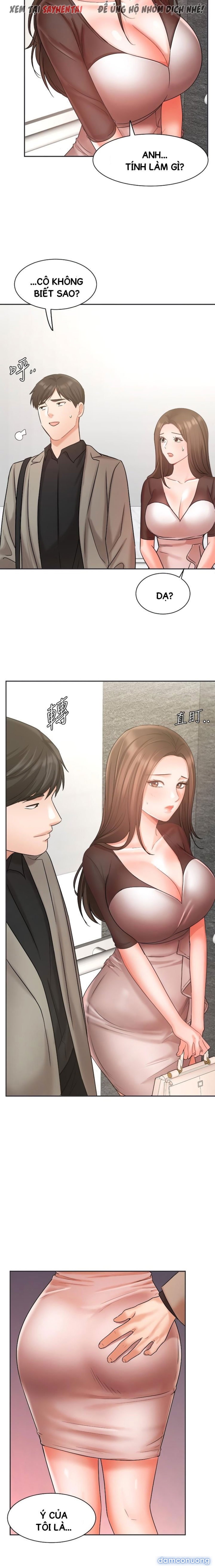 Nữ Nhân Viên Đắt Hàng 