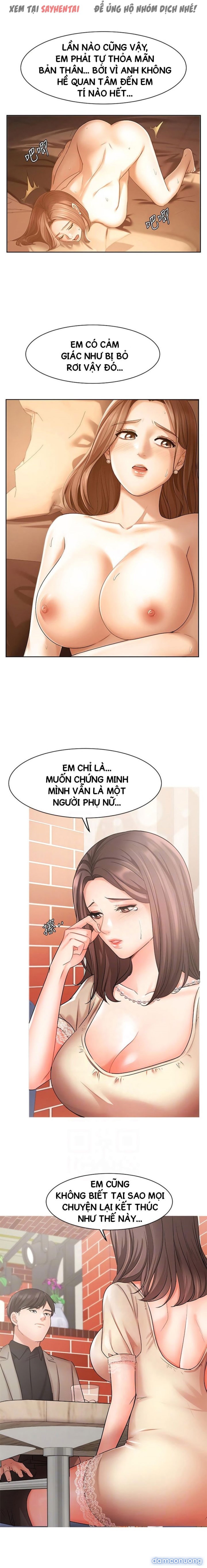 Nữ Nhân Viên Đắt Hàng 