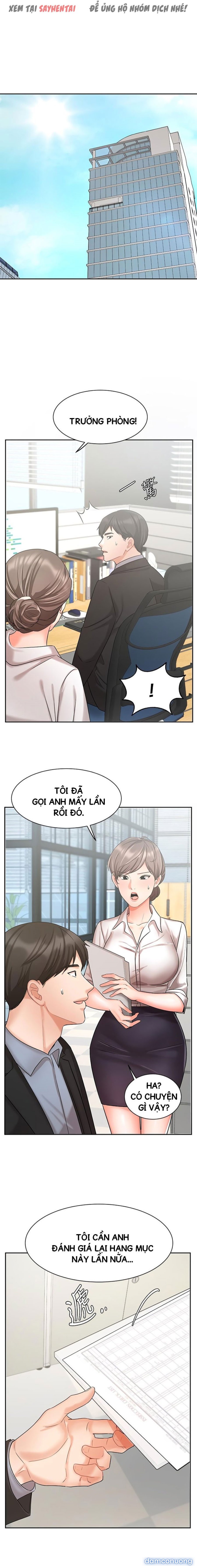 Nữ Nhân Viên Đắt Hàng 