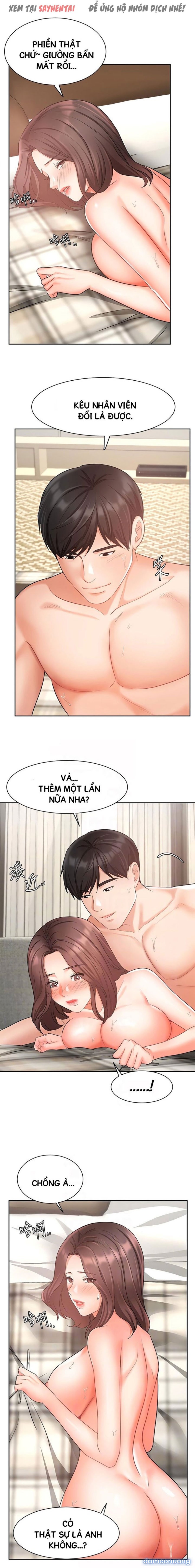 Nữ Nhân Viên Đắt Hàng 