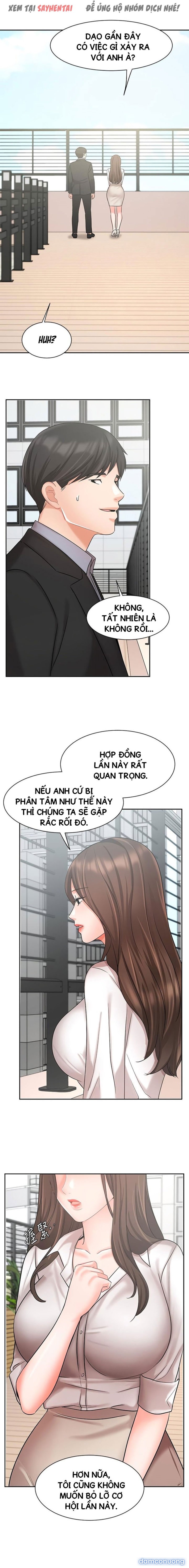Nữ Nhân Viên Đắt Hàng 
