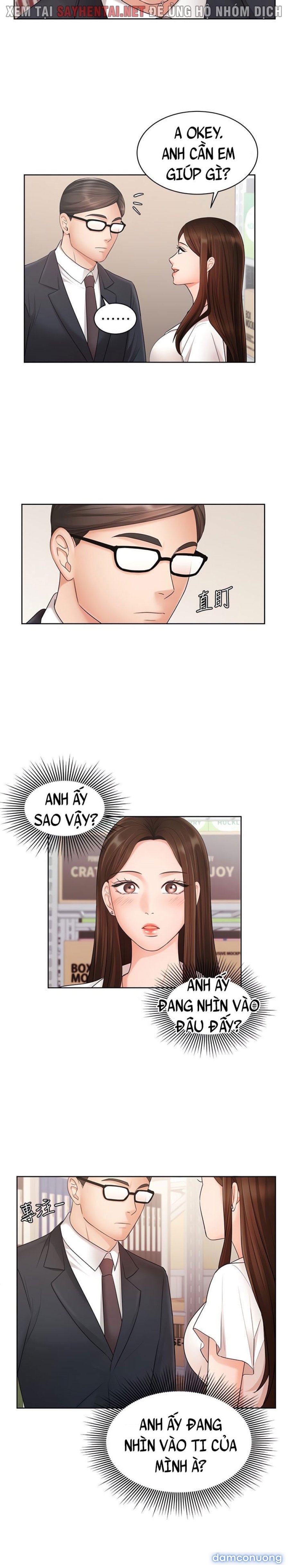 Nữ Nhân Viên Đắt Hàng 