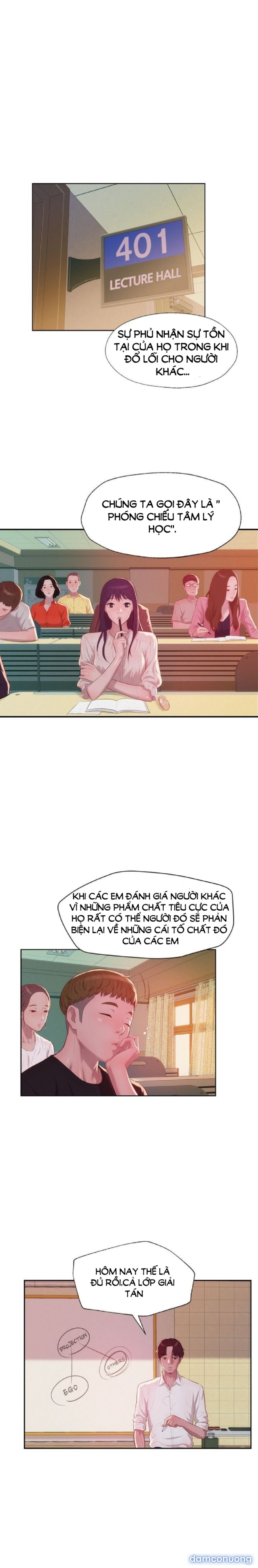 Cô Nàng Năm Nhất 