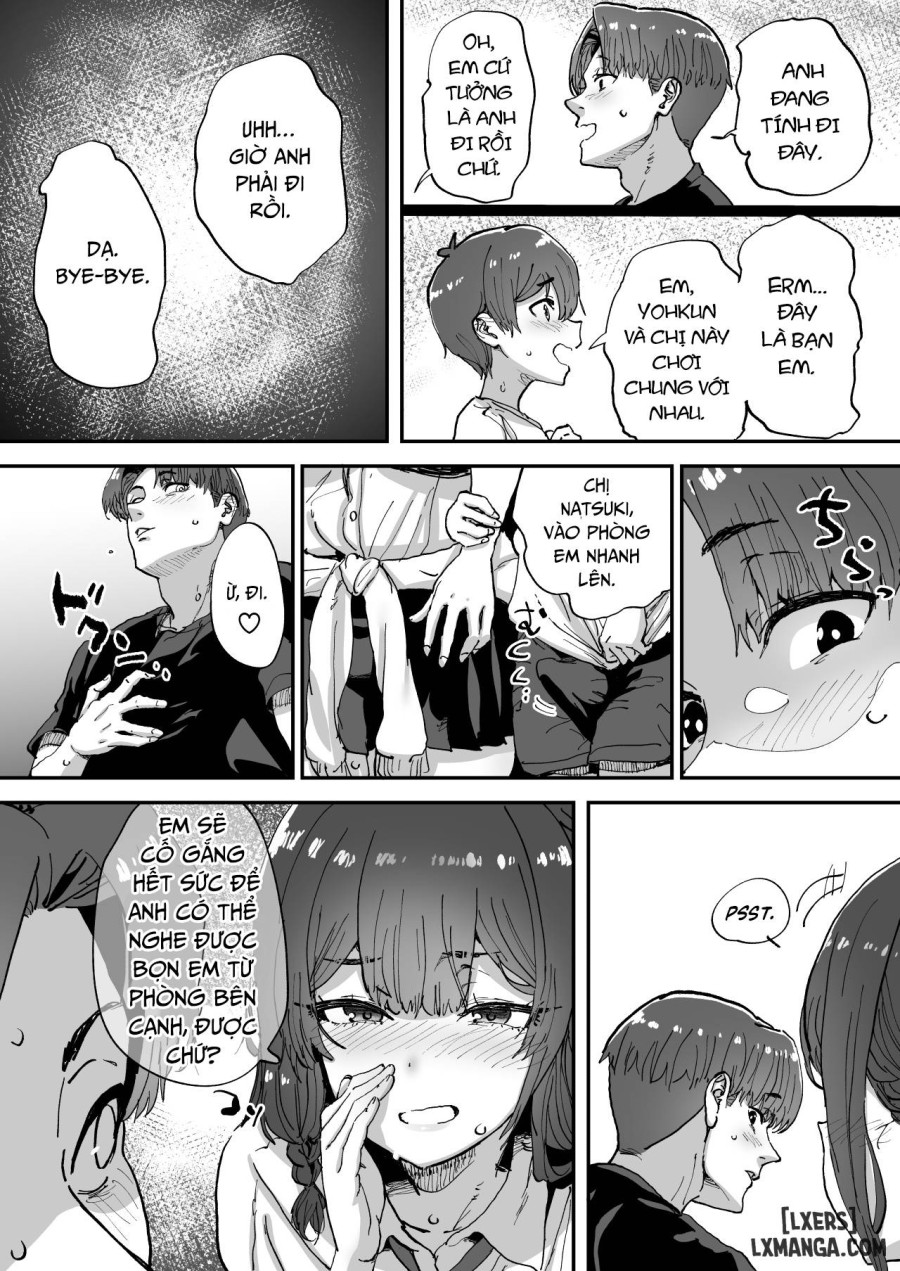 Shiranai Onee-san ga Bokura no Himitsu Kichi ni Yattekita! 
