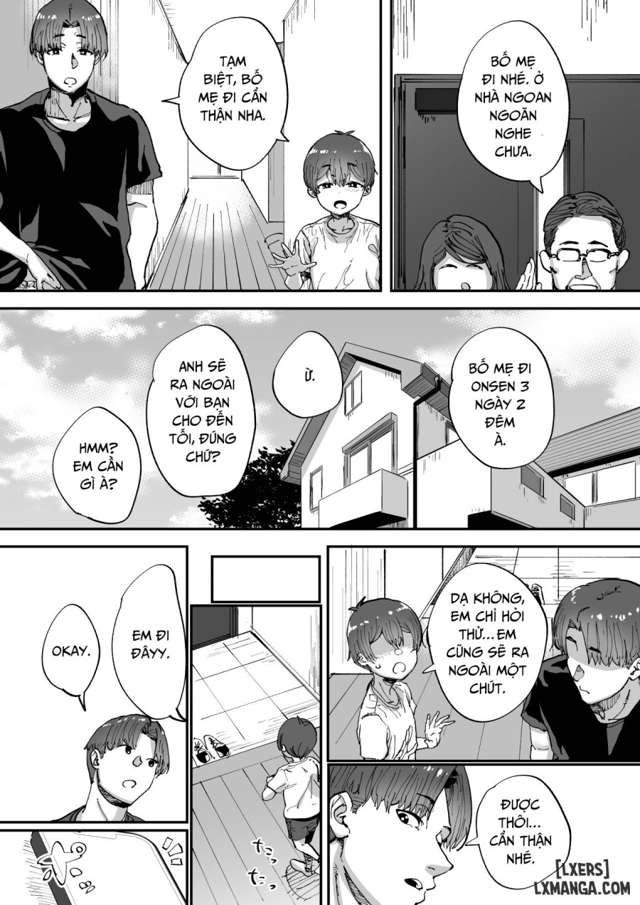 Shiranai Onee-san ga Bokura no Himitsu Kichi ni Yattekita! 