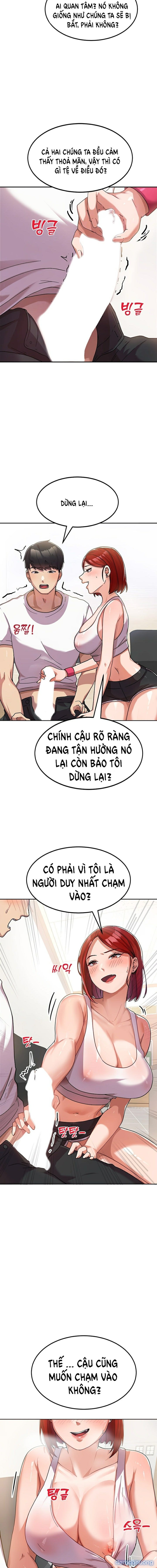 Sinh Viên Đại Học Nữ Phục Vụ Trong Quân Đội 