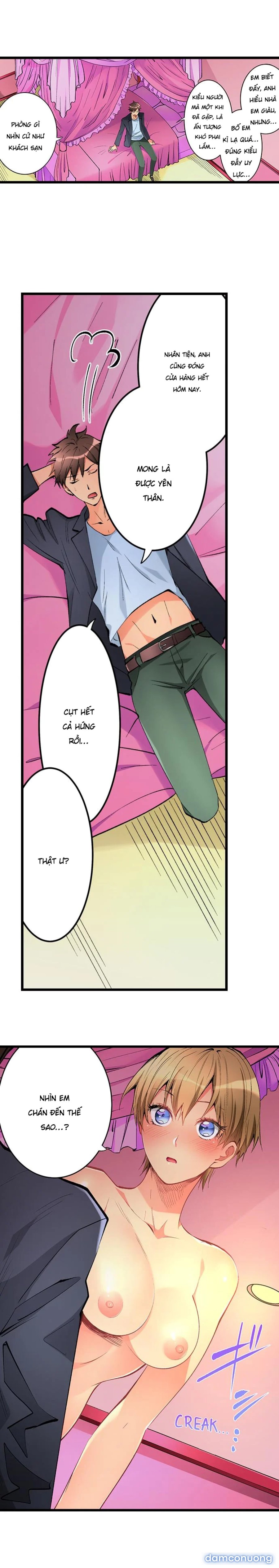 Ceiling Girl 