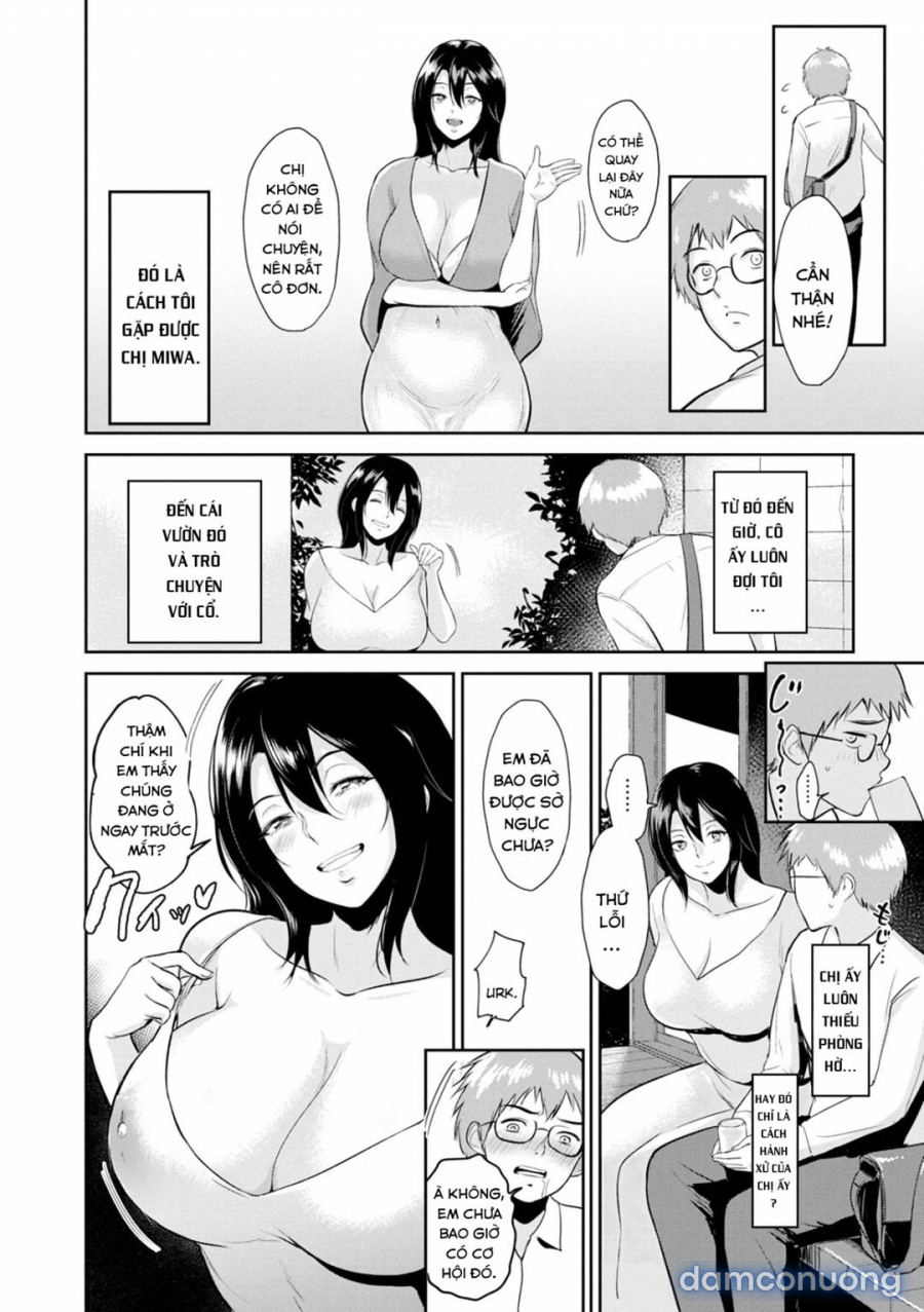 Trong sân nhà của Miwa-san 