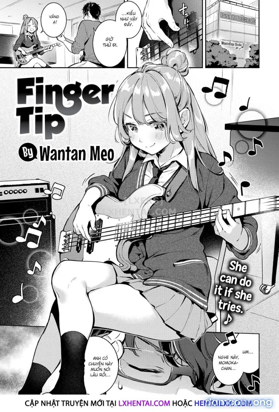 Cô học trò học guitar 