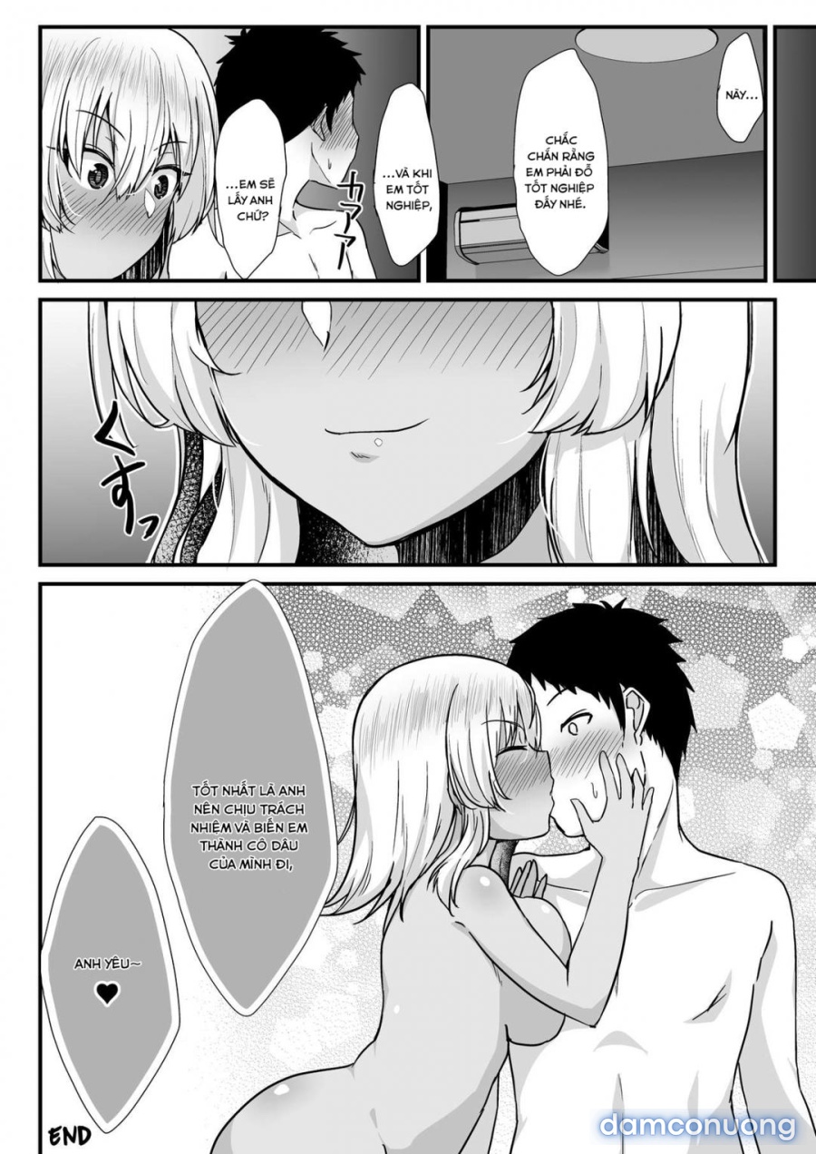 Kuro Gal JK o Tasuketara Doutei o Ubawarete Kayoizuma ni Natta Hanashi 