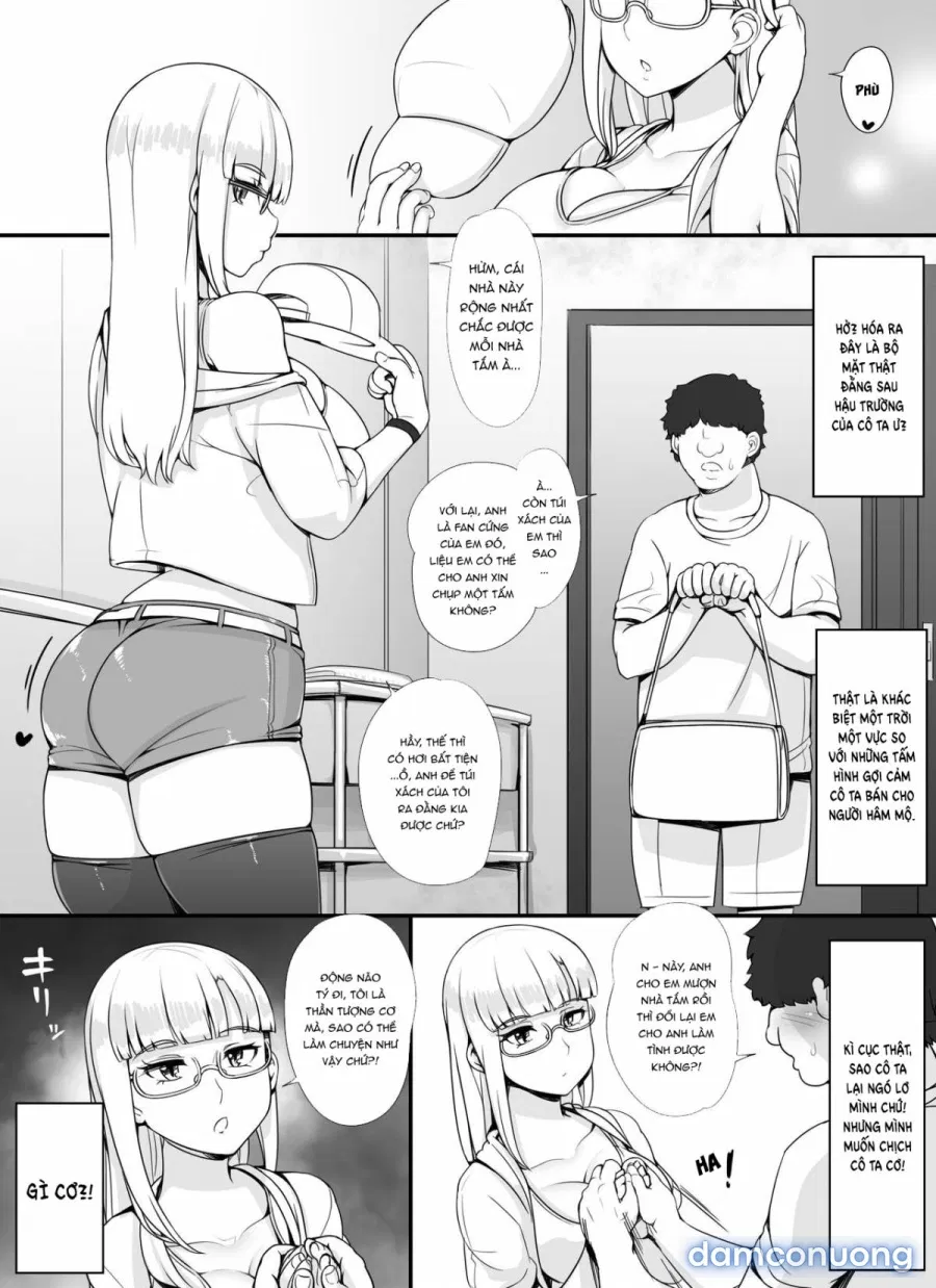 Bỗng dưng những cô gái kéo đến xin tắm nhờ? 