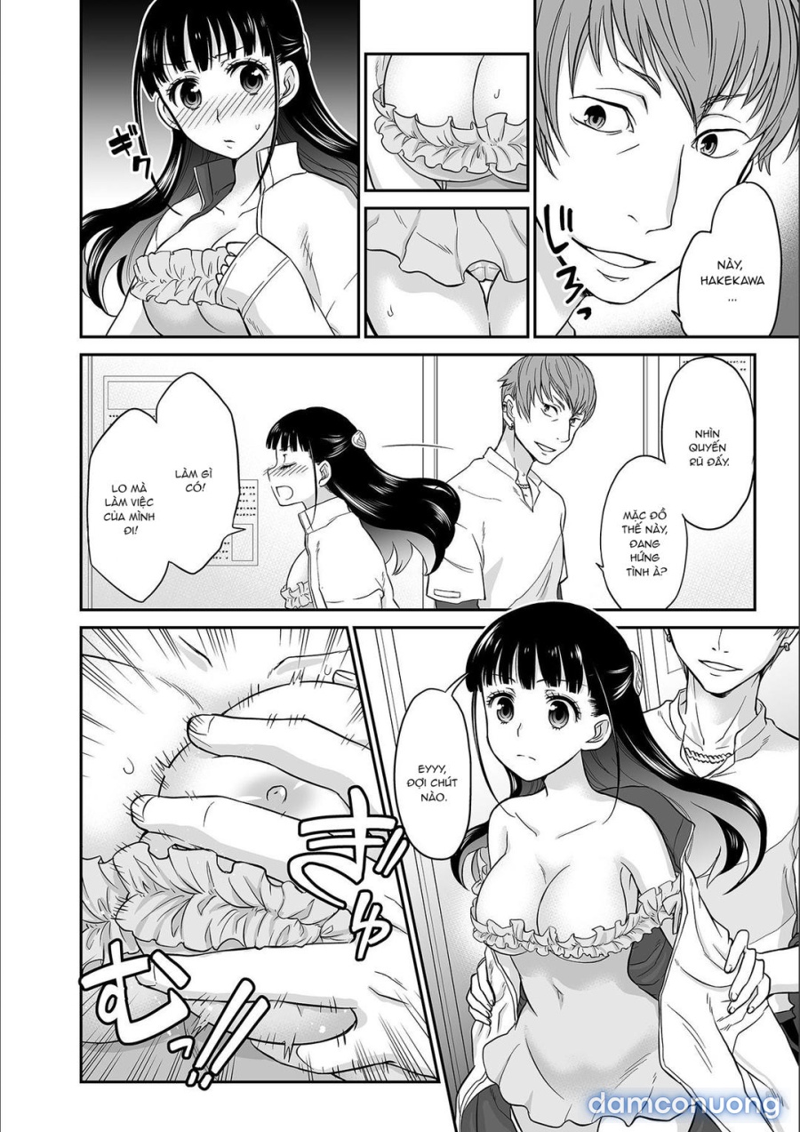 Làm tình với anh ta không sướng gì hết... anh có muốn đút vào không? 