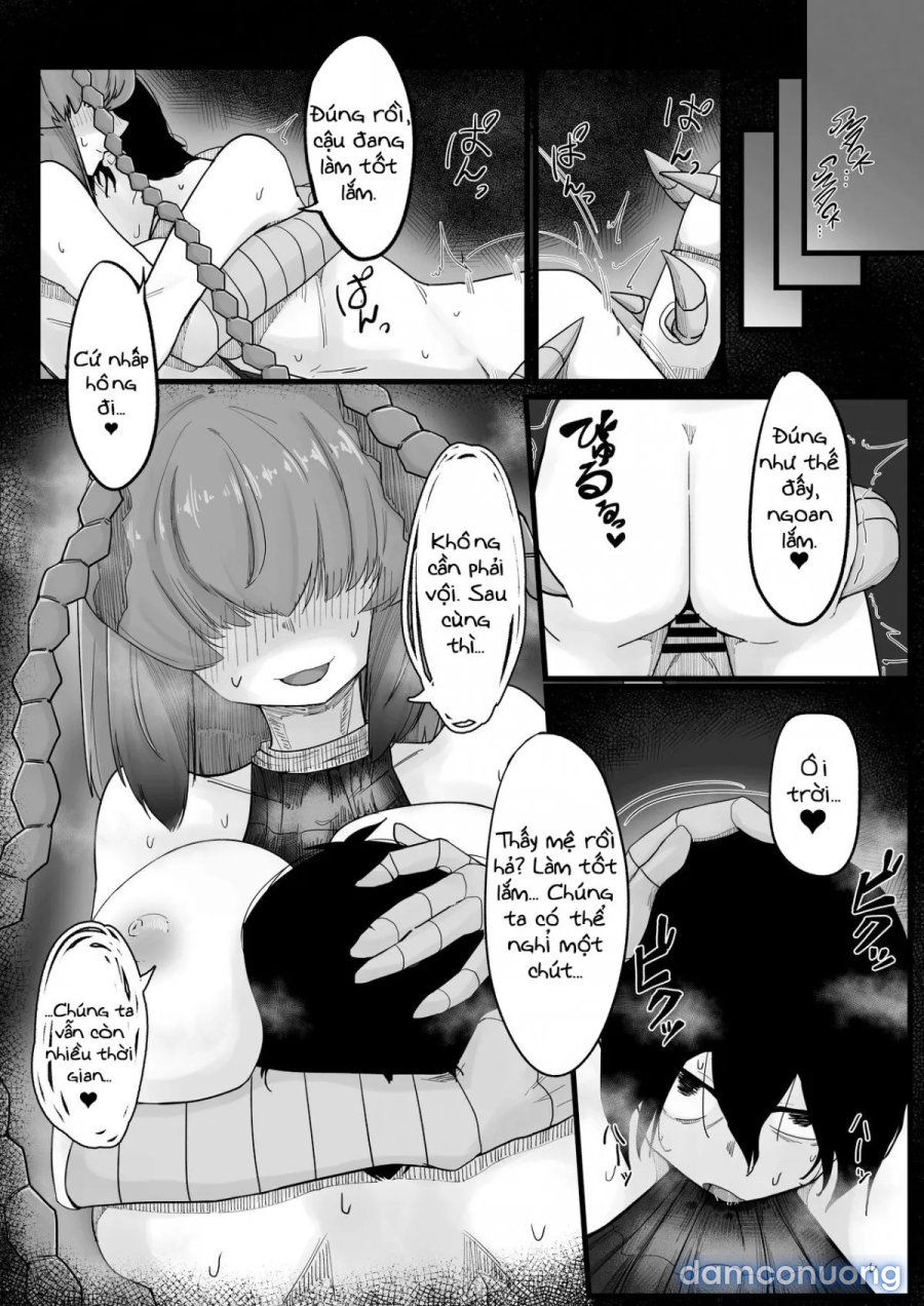 Degenerate Centipede Girl 