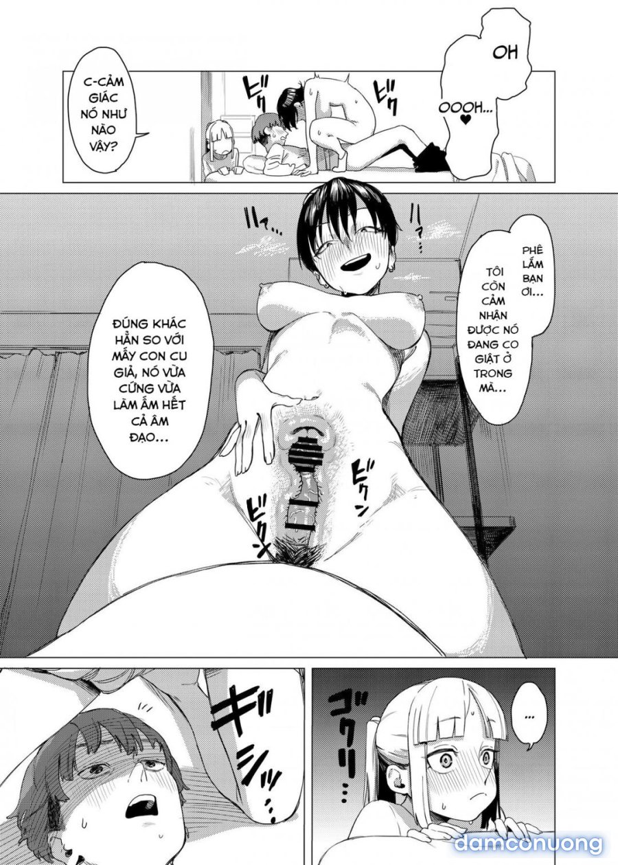 Sandwiched By Yuri 