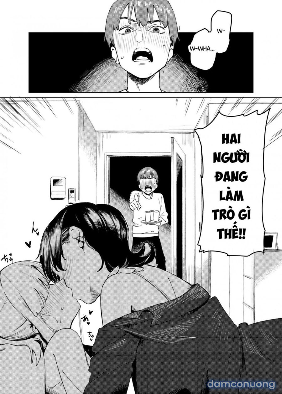 Sandwiched By Yuri 