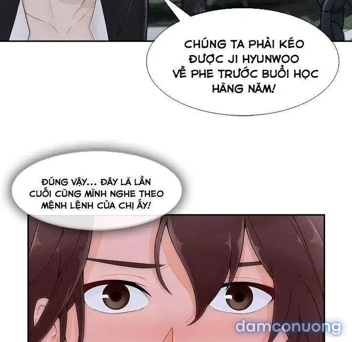 Quý Cô Chân Dài 