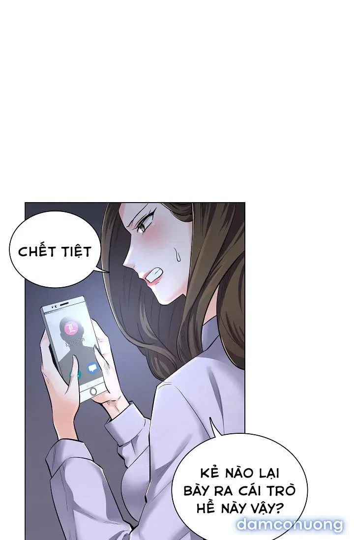 Cô Bác Sĩ Nguy Hiểm 