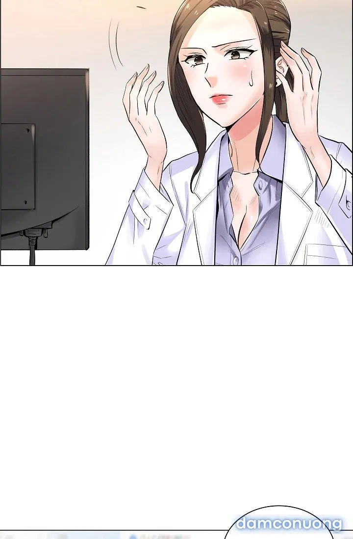 Cô Bác Sĩ Nguy Hiểm 